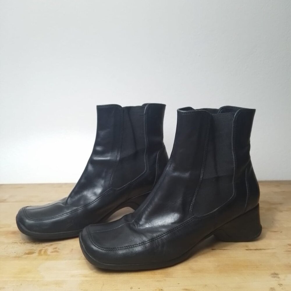 Reaction Kenneth Cole Black Ankle Boots